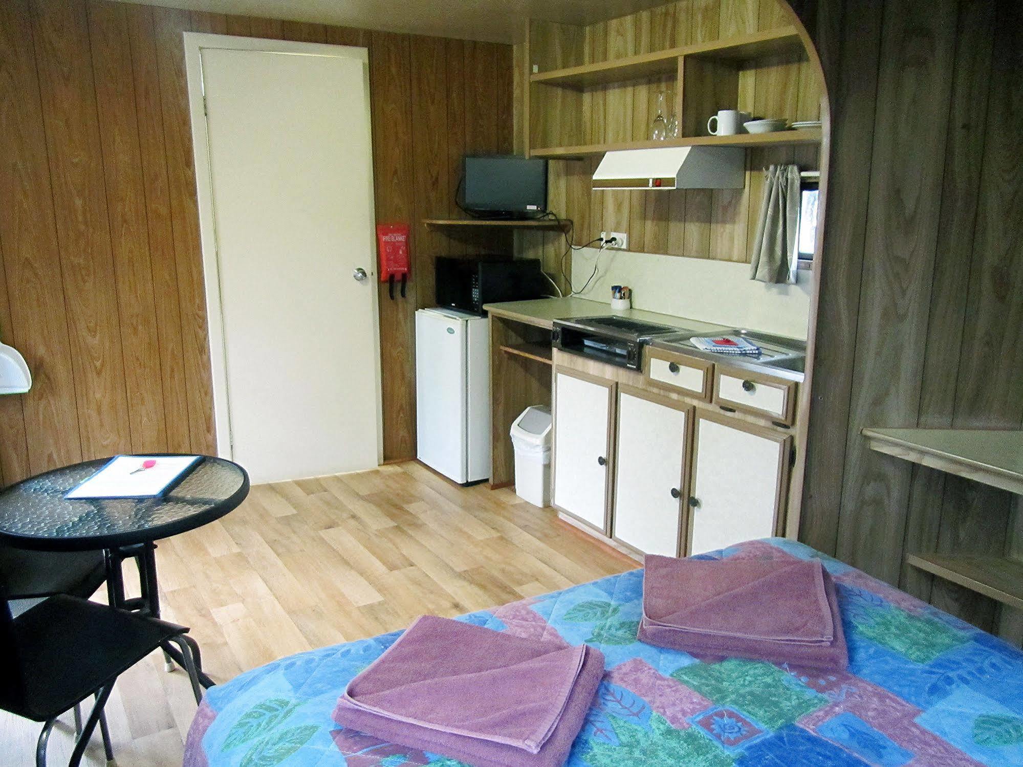 Acclaim Gateway Caravan Park Dundas Luaran gambar