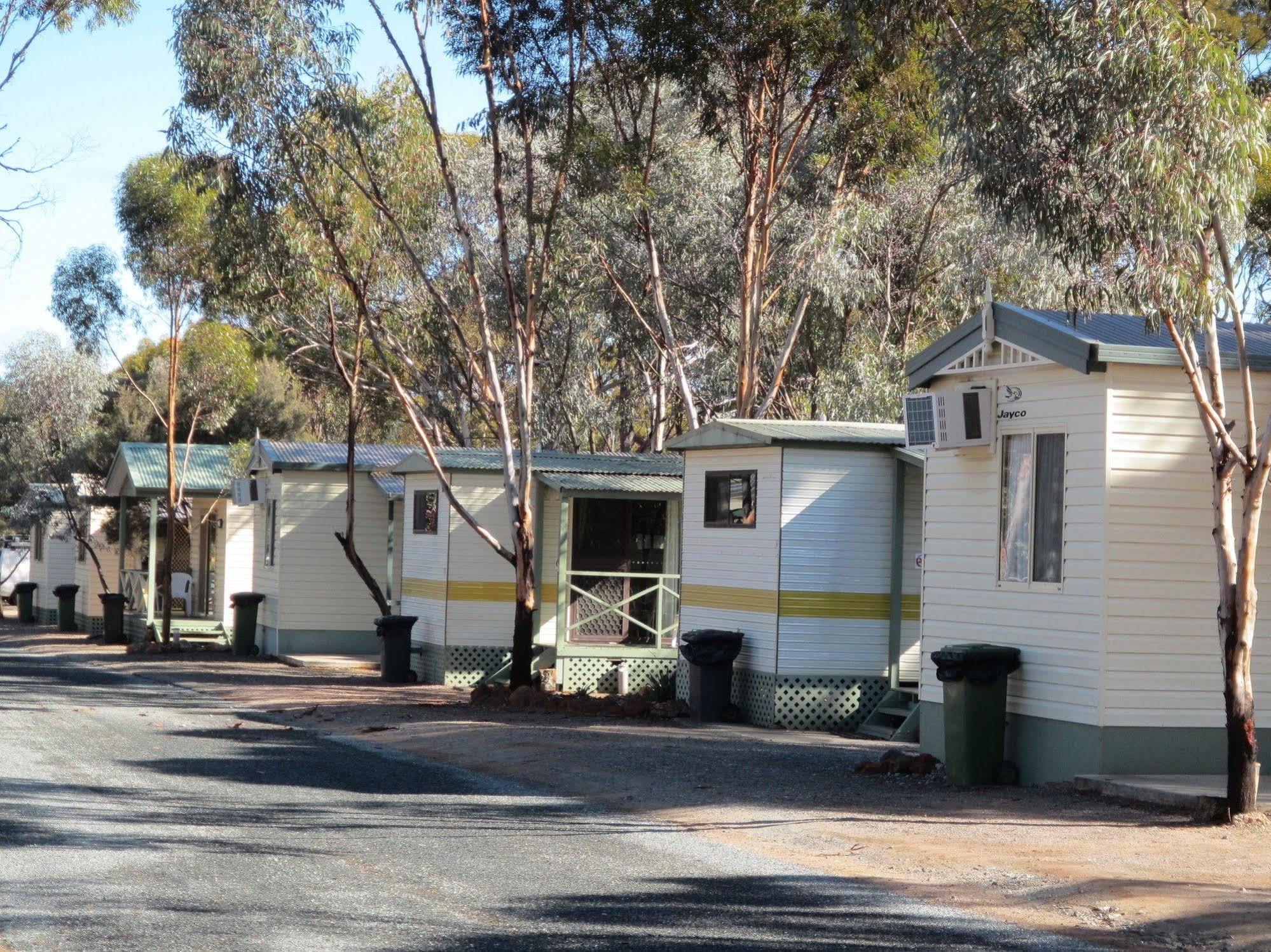 Acclaim Gateway Caravan Park Dundas Luaran gambar